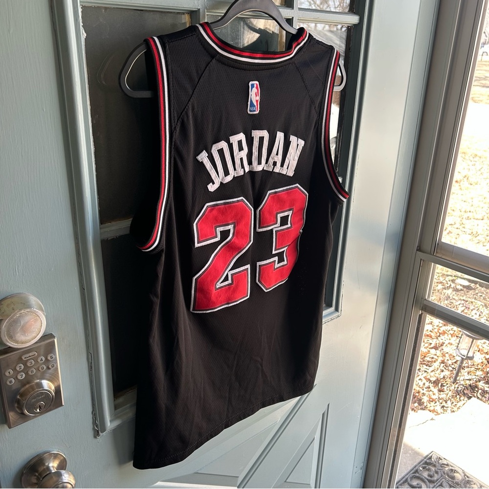 Nike Aeroswift Chicago Bulls Michael Jordan NBA Basketball Jersey #23 Black 44 S - Picture 4 of 11